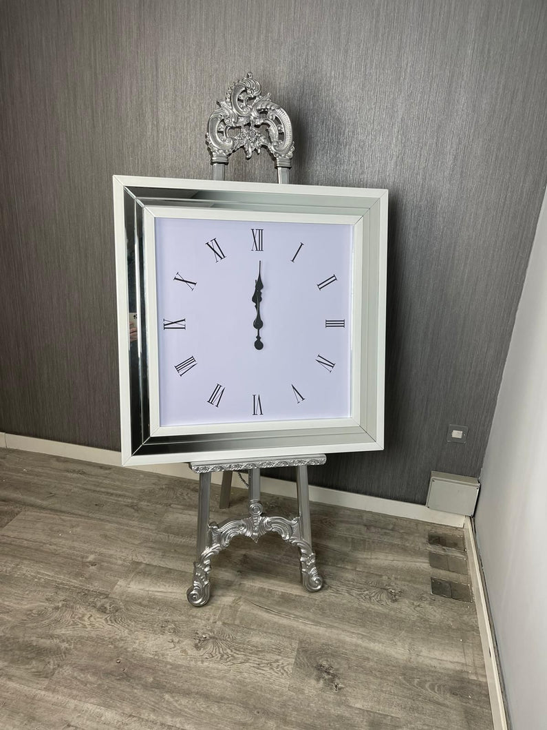 Bianco Clock
