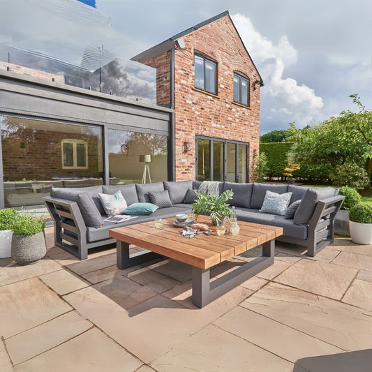 How Wooden sofa is good for garden?