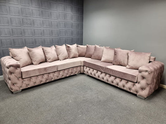 Aston Suite Pink